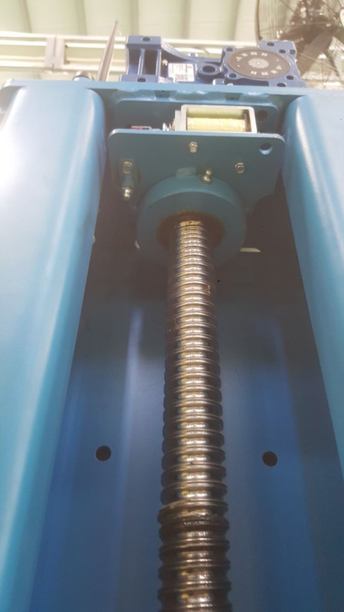 Cầu nâng 4 trụ độc lập Sefac PMX412065